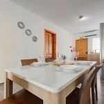 Lägenhet Modern Penthouse Near Seafront *