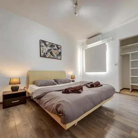Modern Penthouse Near Seafront Lägenhet Gzira