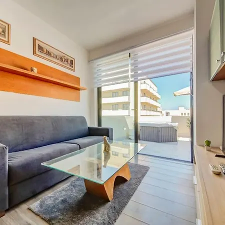 شقة Modern Penthouse Near Seafront Gzira