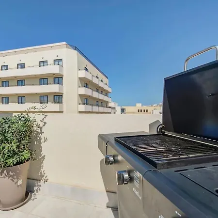 2br Penthouse With Jacuzzi Apartament
