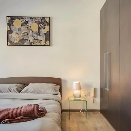 Apartament 2br Penthouse With Jacuzzi *