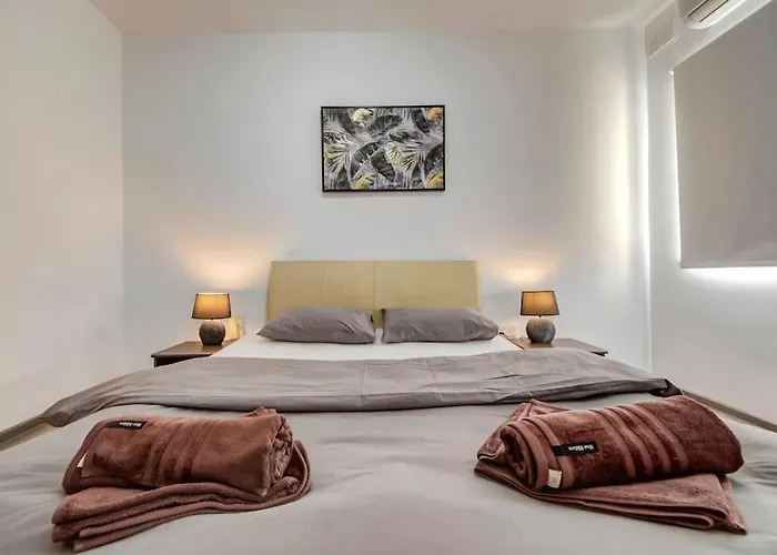 Appartement Modern Penthouse Near Seafront *