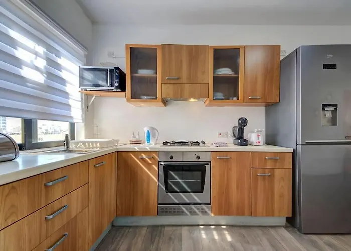 Modern Penthouse Near Seafront * Gzira